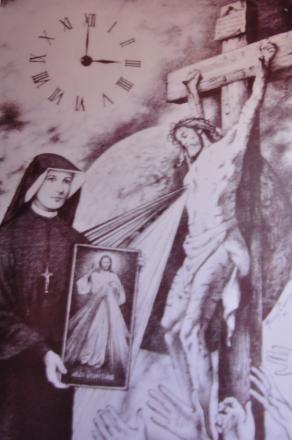 Nie ma przypadków: Godziną Ciszy przywitała nas furta klasztoru Sióstr w Płocku, tam gdzie Pan Jezus objawiał się Św.Siostrze Faustynie !